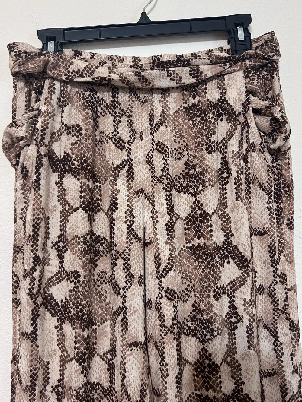 Justice Girls Snakeskin Print Rayon Pants Size 18 NWT